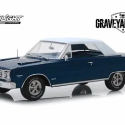 1967 Plymouth Belvedere GTX Convertible, Dark Blue - Greenlight 19059 - 1/18 Scale Diecast Car