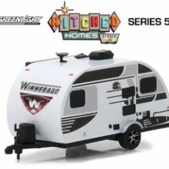 2016 Winnebago Winnie Drop 1710, White With Black - Greenlight 34050E/48 - 1/64 Scale Diecast Car