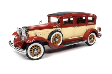 1931 Peerless Master 8 Sedan, Burgundy And Cream - Auto World AW304 - 1/18 Scale Diecast Car 3 1931 Peerless Master 8 Sedan, Burgundy And Cream - Auto World AW304 - 1/18 Scale Diecast Car